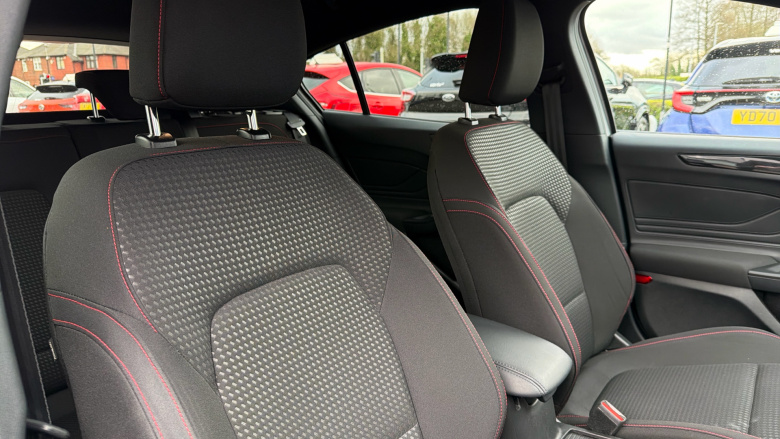 Ford Focus 1.0 EcoBoost Hybrid mHEV 155 ST-Line Edition 5dr Petrol Hatchback